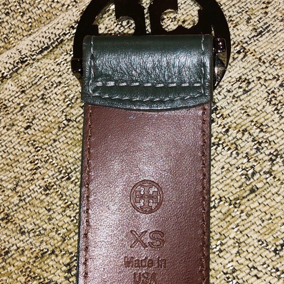 Tory Burch Logo Leather Belt - Picture 4 of 4